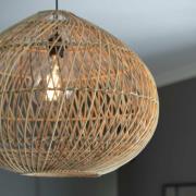 PR Home Karen pendellampe med rottingparaply Ø 70 cm