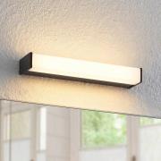 Lindby Ulisan LED-vegglampe for bad, kantet 32,8cm