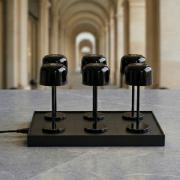 LED-batteridrevet bordlampe Quill, svart, 6 stk., ladestasjon