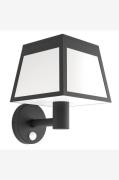 EGLOVegglampe Utendørsbelysning Altilia Solar Powered With SensorSvart...