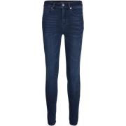 Slim-fit jeans