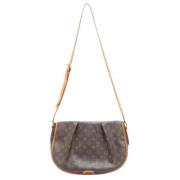 Pre-owned Brunt lerret Louis Vuitton Menilmontant