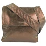 Pre-owned Leather shoulder-bags