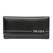 Pre-owned Leather wallets