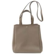 Pre-owned Leather totes