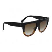 Pre-owned Fabric sunglasses