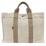 Pre-owned Canvas handbags