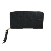 Pre-owned Leather wallets