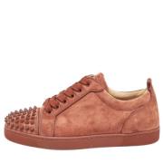 Pre-owned Suede sneakers