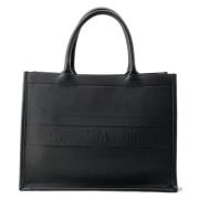 Pre-owned Leather totes