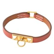 Pre-owned Leather bracelets