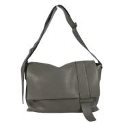 Pre-owned Leather shoulder-bags