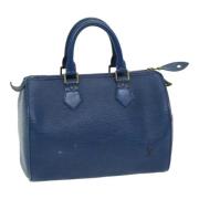 Pre-owned Leather handbags