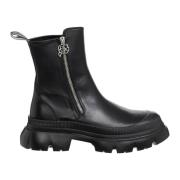 K/Ikonik Trekka Max Ankle boots