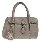 Pre-owned Leather handbags