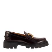 Semiglossy Skinn Moccasin med Metall T-Kjede