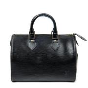 Pre-owned Leather handbags