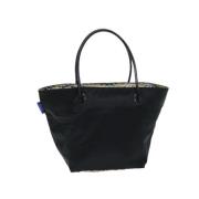 Pre-owned Nylon handbags