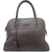 Pre-owned Leather handbags