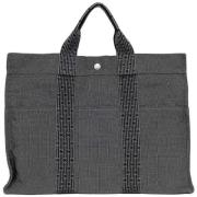 Pre-owned Canvas handbags