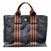 Pre-owned Canvas shoulder-bags