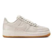 Air Force 1 '07 LX Sneakers