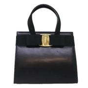 Pre-owned Leather handbags