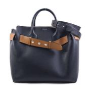 Pre-owned Leather handbags