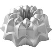 Nordic Ware Star Bundt Pan