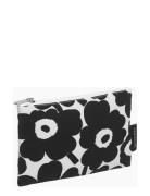 Kaika Mini Unikko Cosmetic Bag Toalettveske Black Marimekko Home