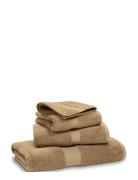 Avenue Handtowel Home Textiles Bathroom Textiles Towels & Bath Towels ...