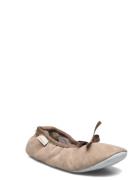 Saga Tofflor Ballerinasko Ballerinaer Beige Shepherd