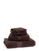 Avenue Bath Towel Home Textiles Bathroom Textiles Towels & Bath Towels...