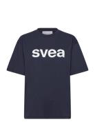 Swaustin Boxy Logo Ss T-Shirt Tops T-shirts & Tops Short-sleeved Navy ...